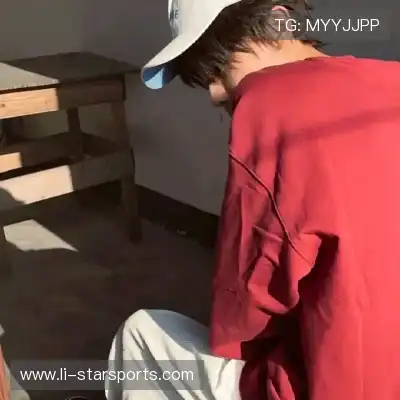 卫凝林